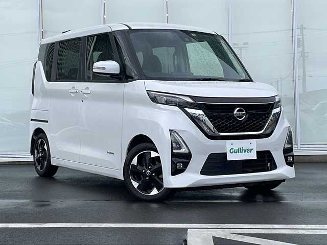 日産 ルークス HWS X プロパイロットED 神奈川県 2022(令4)年 3.1万km ホワイトパール 純正ＳＤナビＴＶ　Bluetooth/CD/iPod/両側パワースライドドア　/プロパイロット　/アラウンドビューモニター　/追従型クルーズコントロール　/コーナーセンサー　/スマートキー　/プッシュスタート　/ブレーキホールド　/ＥＴＣ/純正フロアマット/衝突被害軽減システム