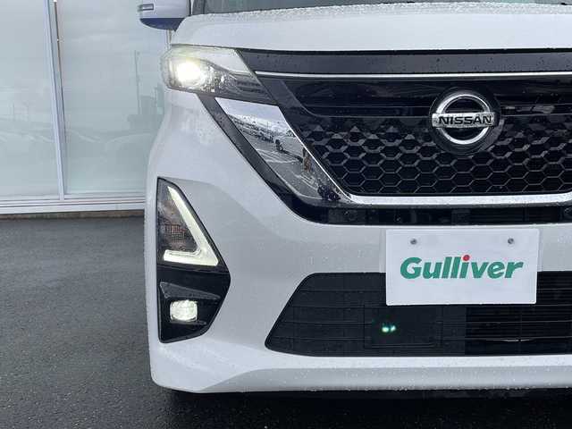 日産 ルークス HWS X プロパイロットED 神奈川県 2022(令4)年 3.1万km ホワイトパール 純正ＳＤナビＴＶ　Bluetooth/CD/iPod/両側パワースライドドア　/プロパイロット　/アラウンドビューモニター　/追従型クルーズコントロール　/コーナーセンサー　/スマートキー　/プッシュスタート　/ブレーキホールド　/ＥＴＣ/純正フロアマット/衝突被害軽減システム
