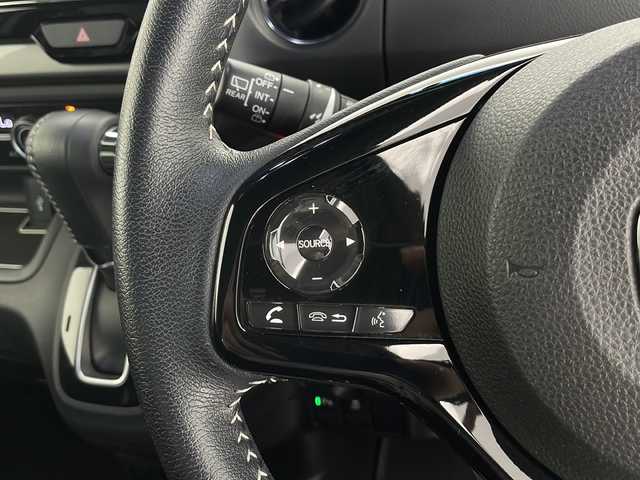 ホンダ Ｎ ＢＯＸ カスタム L スタイル+ブラック 長野県 2022(令4)年 3.7万km クリスタルブラックパール 純正SDナビ/Bluetooth/CD/DVD/フルセグTV/バックカメラ/両側パワスラ/ステアリングスイッチ/ホンダセンシング/衝突被害軽減/横滑り防止装置/先行車発進お知らせ/路外逸脱抑制/標識認識機能/オートホールド/電動パーキング/2列目サンシェード/純正14インチAW装着/社外フロアマット（前席のみ、2列目欠品）/LEDヘッドライト