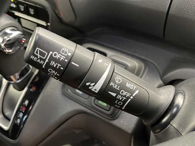 ホンダ Ｎ ＢＯＸ カスタム L スタイル+ブラック 長野県 2022(令4)年 3.7万km クリスタルブラックパール 純正SDナビ/Bluetooth/CD/DVD/フルセグTV/バックカメラ/両側パワスラ/ステアリングスイッチ/ホンダセンシング/衝突被害軽減/横滑り防止装置/先行車発進お知らせ/路外逸脱抑制/標識認識機能/オートホールド/電動パーキング/2列目サンシェード/純正14インチAW装着/社外フロアマット（前席のみ、2列目欠品）/LEDヘッドライト