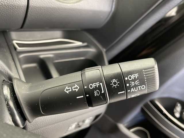 ホンダ Ｎ ＢＯＸ カスタム L スタイル+ブラック 長野県 2022(令4)年 3.7万km クリスタルブラックパール 純正SDナビ/Bluetooth/CD/DVD/フルセグTV/バックカメラ/両側パワスラ/ステアリングスイッチ/ホンダセンシング/衝突被害軽減/横滑り防止装置/先行車発進お知らせ/路外逸脱抑制/標識認識機能/オートホールド/電動パーキング/2列目サンシェード/純正14インチAW装着/社外フロアマット（前席のみ、2列目欠品）/LEDヘッドライト