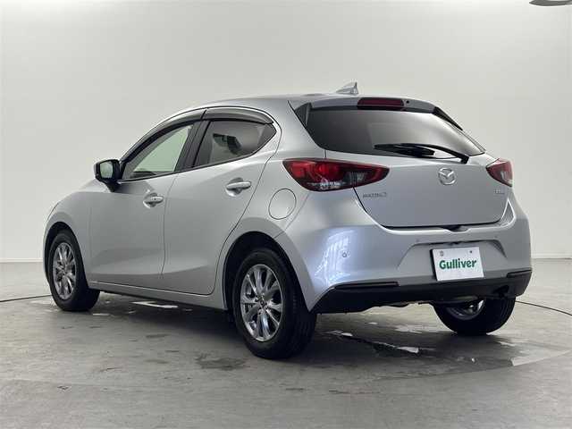マツダ マツダ２ 15S スマートエディション 福井県 2021(令3)年 1.5万km ソニックシルバーM 純正マツダコネクトナビ/CD/DVD/フルセグTV/Bluetooth/USB/AM/FM/360度ビューモニター/衝突軽減ブレーキ/レーンキープアシスト/LED/オートライト /ETC/プッシュスタート /スペアキー/純正フロアマット/純正１５インチアルミ