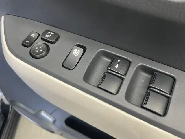 スズキ ハスラー F リミテッド Ⅱ 富山県 2018(平30)年 7.2万km ブルーイッシュブラックパール/シルバー2トーン 社外ディスプレイオーディオ（AM/FM/CD/BT）/バックカメラ/ETC/シートヒーター/衝突被害軽減システム/横滑り防止装置/アイドリングストップ/純正アルミホイール/純正フロアマット/オートキセノンライト/ステアリングスイッチ/電動格納ミラー/スマートキー