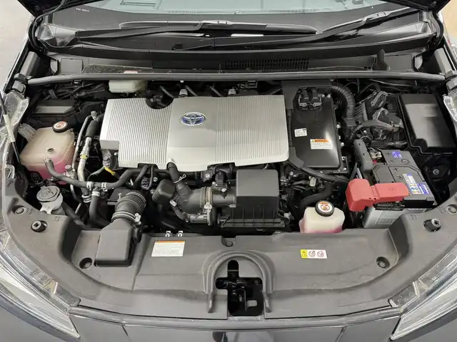 トヨタ プリウス A ツーリングセレクション 三重県 2019(令1)年 2.4万km アティチュードブラックマイカ ハイブリッド/FF/インパネCVT/純正 9インチナビ NSZT-Y68T/（AM/FM/CD/DVD/SD/SDREC/Bluetooth/TV）/バックガイドモニター/モデリスタエアロ（F/S/R下）/ドライブレコーダー 前方/ビルトイン ETC2.0/Toyota Safety Sense/・プリクラッシュセーフティ/・レーンディパーチャーアラート（ハンドル支援あり）/・レーダークルコン/・オートハイビーム/・インテリジェントクリアランスソナー［パーキングサポートブレーキ（静止物）］/・【OP】リヤクロストラフィックアラート/・シンプルインテリジェントパーキングアシスト/など/装備/・合皮シート（ブラック）/・シートヒーター（D/N）/・パワーシート（D8way、ランバーサポート付）/・AC100Vアクセサリーコンセント（1500W）/・オートライト/・LED ヘッドランプ＆フロントフォグランプ/・【OP】ナビレディセット（バックカメラ、ステアリングスイッチ）/・オートエアコン/・純正15inAW（ホイールカバー付）/・プッシュスタート/・スマートキーx2/・ウインカー付電動格納ドアミラー/・保/取/ナビ取/など