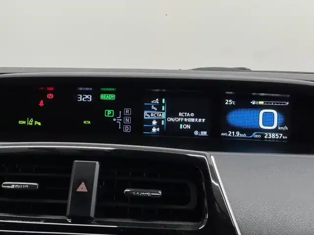 トヨタ プリウス A ツーリングセレクション 三重県 2019(令1)年 2.4万km アティチュードブラックマイカ ハイブリッド/FF/インパネCVT/純正 9インチナビ NSZT-Y68T/（AM/FM/CD/DVD/SD/SDREC/Bluetooth/TV）/バックガイドモニター/モデリスタエアロ（F/S/R下）/ドライブレコーダー 前方/ビルトイン ETC2.0/Toyota Safety Sense/・プリクラッシュセーフティ/・レーンディパーチャーアラート（ハンドル支援あり）/・レーダークルコン/・オートハイビーム/・インテリジェントクリアランスソナー［パーキングサポートブレーキ（静止物）］/・【OP】リヤクロストラフィックアラート/・シンプルインテリジェントパーキングアシスト/など/装備/・合皮シート（ブラック）/・シートヒーター（D/N）/・パワーシート（D8way、ランバーサポート付）/・AC100Vアクセサリーコンセント（1500W）/・オートライト/・LED ヘッドランプ＆フロントフォグランプ/・【OP】ナビレディセット（バックカメラ、ステアリングスイッチ）/・オートエアコン/・純正15inAW（ホイールカバー付）/・プッシュスタート/・スマートキーx2/・ウインカー付電動格納ドアミラー/・保/取/ナビ取/など