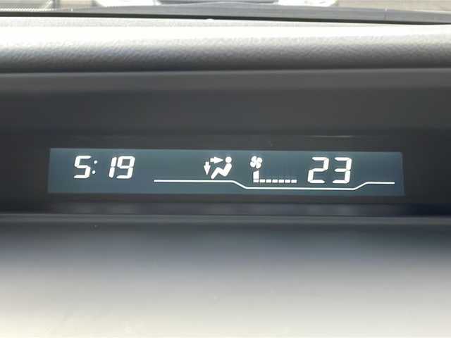 ホンダ ステップワゴン スパーダ Z 青森県 2012(平24)年 9.7万km ホワイトオーキッドパール 4WD/社外ディスプレイオーディオ/CD・DVD・Bluetooth/社外フリップダウンモニター/両側パワースライドドア/パドルシフト/ビルトインETC/スマートキー/HIDヘッドライト/オートライト/フォグランプ/アクティブコーナリングライト/純正16インチアルミ