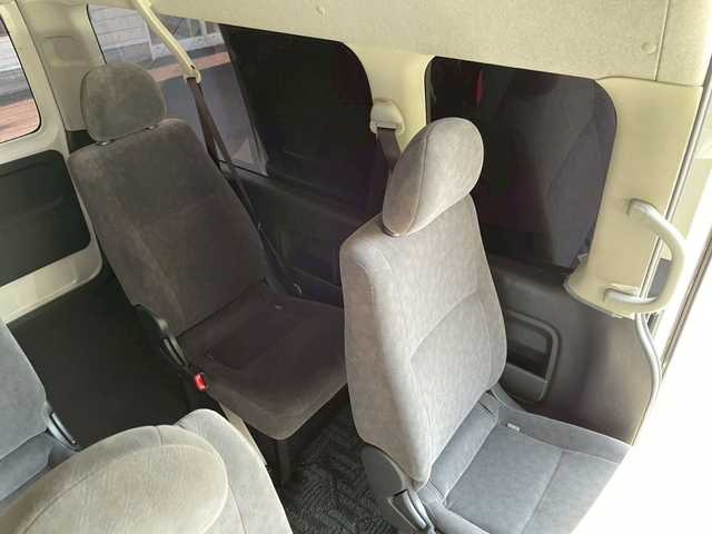 トヨタ ハイエース グランドキャビン 宮崎県 2015(平27)年 2.8万km ホワイトパールクリスタルシャイン アルパインフリップダウンモニター/モデリスタフロントスポイラー/ローダウン　/オーバーフェンダー　/カロッツェリアＳＤナビ（CD・DVD・Bluetooth・フルセグTV）/ＥＴＣ　/前方ドラレコ　/バックカメラ　/ドアバイザー　/フロアマット