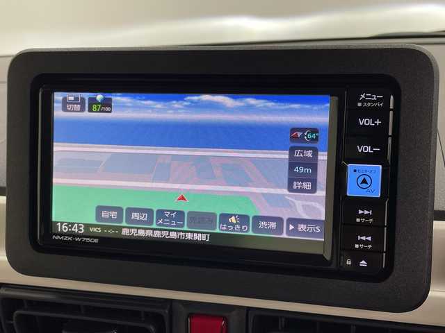 ダイハツ ムーヴ キャンバス ストライプス G 鹿児島県 2025(令7)年 0.2万km シャイニングホワイトパール/ファイアークォーツレッドメタリック 純正ナビ/（CD/DVD/BT/フルセグTV）/衝突被害軽減ブレーキ/シートヒーター/レーンキープアシスト/両側パワースライドドア/スマートアシスト/バックカメラ/フロアマット/クルーズコントロール/アイドリングストップ/LEDヘッドライト/オートハイビーム/前後コーナーセンサー