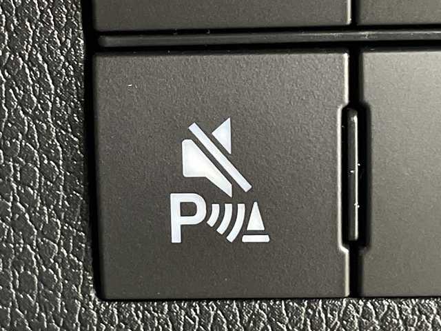 ダイハツ ムーヴ キャンバス ストライプス G 鹿児島県 2025(令7)年 0.2万km シャイニングホワイトパール/ファイアークォーツレッドメタリック 純正ナビ/（CD/DVD/BT/フルセグTV）/衝突被害軽減ブレーキ/シートヒーター/レーンキープアシスト/両側パワースライドドア/スマートアシスト/バックカメラ/フロアマット/クルーズコントロール/アイドリングストップ/LEDヘッドライト/オートハイビーム/前後コーナーセンサー