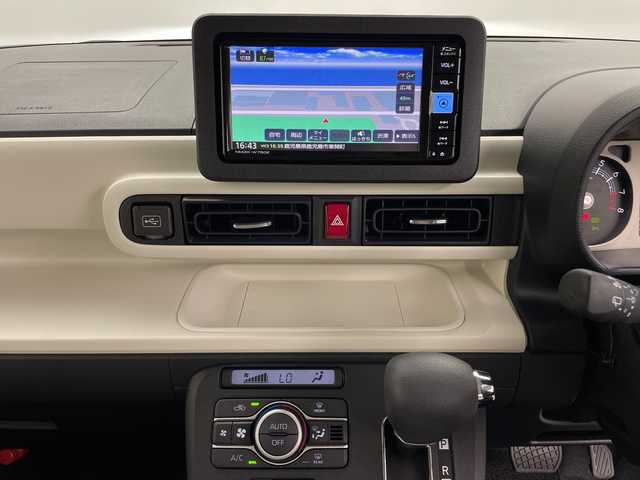 ダイハツ ムーヴ キャンバス ストライプス G 鹿児島県 2025(令7)年 0.2万km シャイニングホワイトパール/ファイアークォーツレッドメタリック 純正ナビ/（CD/DVD/BT/フルセグTV）/衝突被害軽減ブレーキ/シートヒーター/レーンキープアシスト/両側パワースライドドア/スマートアシスト/バックカメラ/フロアマット/クルーズコントロール/アイドリングストップ/LEDヘッドライト/オートハイビーム/前後コーナーセンサー