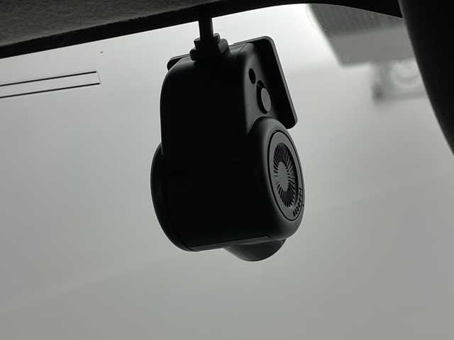 ダイハツ ムーヴ キャンバス ストライプス G 鹿児島県 2025(令7)年 0.2万km シャイニングホワイトパール/ファイアークォーツレッドメタリック 純正ナビ/（CD/DVD/BT/フルセグTV）/衝突被害軽減ブレーキ/シートヒーター/レーンキープアシスト/両側パワースライドドア/スマートアシスト/バックカメラ/フロアマット/クルーズコントロール/アイドリングストップ/LEDヘッドライト/オートハイビーム/前後コーナーセンサー