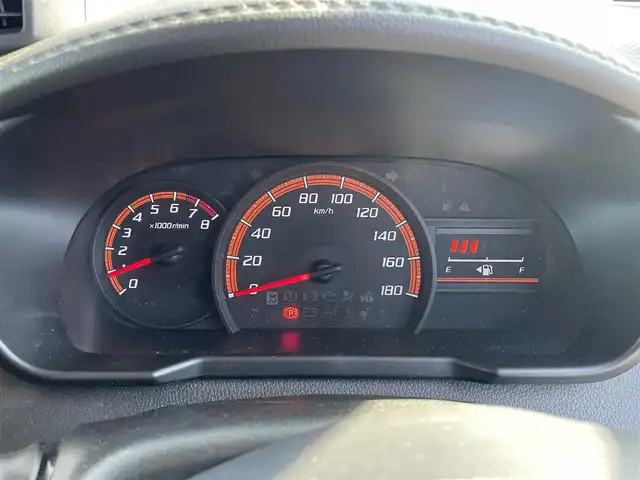 トヨタ ルーミー G S 神奈川県 2017(平29)年 8.9万km パールホワイトⅢ (株)IDOMが運営する【じしゃロン秦野店】の自社ローン専用車両になります。こちらは現金またはオートローンご利用時の価格です。自社ローンご希望の方は別途その旨お申付け下さい/社外SEDナビ/Bluetooth/フルセグTV/CD/DVD/バックカメラ/ETC/両側パワスラ/社外前方ドラレコ/衝突軽減/横スベリ/クルコン/オートライト/LEDヘッドライト/スマートキー×２/プッシュエンジンスタート