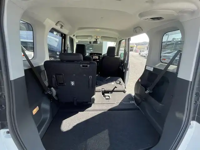 トヨタ ルーミー G S 神奈川県 2017(平29)年 8.9万km パールホワイトⅢ (株)IDOMが運営する【じしゃロン秦野店】の自社ローン専用車両になります。こちらは現金またはオートローンご利用時の価格です。自社ローンご希望の方は別途その旨お申付け下さい/社外SEDナビ/Bluetooth/フルセグTV/CD/DVD/バックカメラ/ETC/両側パワスラ/社外前方ドラレコ/衝突軽減/横スベリ/クルコン/オートライト/LEDヘッドライト/スマートキー×２/プッシュエンジンスタート