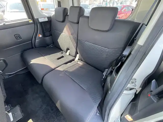 トヨタ ルーミー G S 神奈川県 2017(平29)年 8.9万km パールホワイトⅢ (株)IDOMが運営する【じしゃロン秦野店】の自社ローン専用車両になります。こちらは現金またはオートローンご利用時の価格です。自社ローンご希望の方は別途その旨お申付け下さい/社外SEDナビ/Bluetooth/フルセグTV/CD/DVD/バックカメラ/ETC/両側パワスラ/社外前方ドラレコ/衝突軽減/横スベリ/クルコン/オートライト/LEDヘッドライト/スマートキー×２/プッシュエンジンスタート