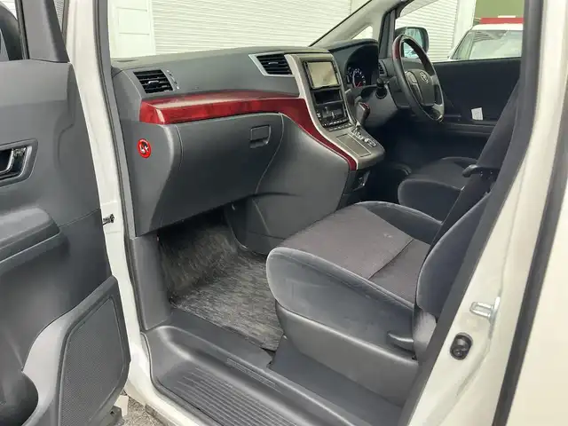 トヨタ ヴェルファイア 2．4Z 高知県 2008(平20)年 3.2万km ホワイトパールクリスタルシャイン 純正ナビ/　CD/DVD/AM/FM/ワンセグTV/バックカメラ/ETC/MTモード付AT/プッシュスタート/スマートキー/片側パワースライドドア/3列目シート/HIDヘッドライト/純正18インチアルミホイール/純正フロアマット/オートライト/ドアバイザー/横滑り防止装置/ABS/盗難防止装置