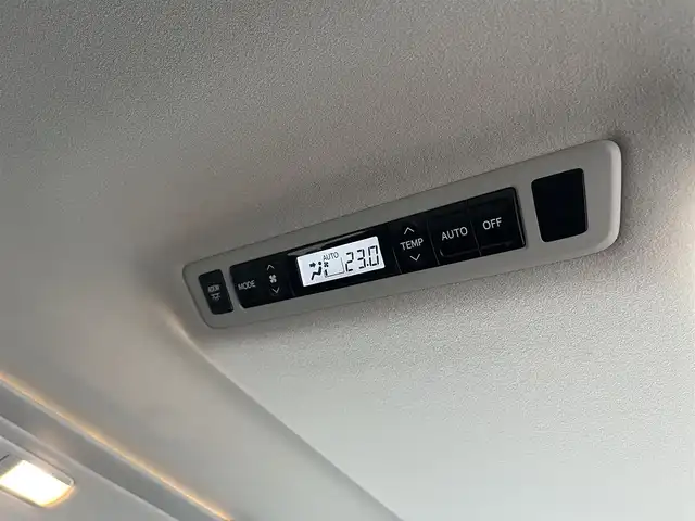 トヨタ ヴェルファイア 2．4Z 高知県 2008(平20)年 3.2万km ホワイトパールクリスタルシャイン 純正ナビ/　CD/DVD/AM/FM/ワンセグTV/バックカメラ/ETC/MTモード付AT/プッシュスタート/スマートキー/片側パワースライドドア/3列目シート/HIDヘッドライト/純正18インチアルミホイール/純正フロアマット/オートライト/ドアバイザー/横滑り防止装置/ABS/盗難防止装置