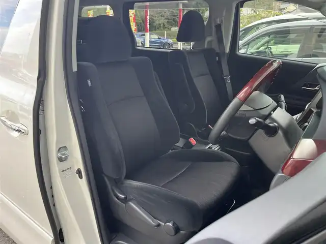 トヨタ ヴェルファイア 2．4Z 高知県 2008(平20)年 3.2万km ホワイトパールクリスタルシャイン 純正ナビ/　CD/DVD/AM/FM/ワンセグTV/バックカメラ/ETC/MTモード付AT/プッシュスタート/スマートキー/片側パワースライドドア/3列目シート/HIDヘッドライト/純正18インチアルミホイール/純正フロアマット/オートライト/ドアバイザー/横滑り防止装置/ABS/盗難防止装置