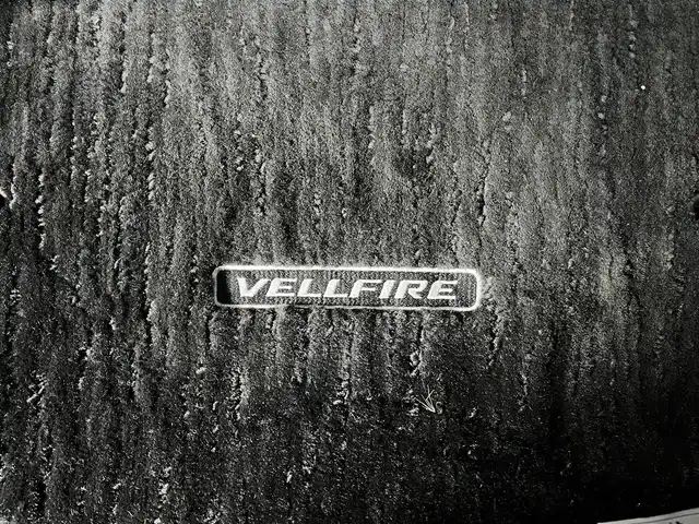 トヨタ ヴェルファイア 2．4Z 高知県 2008(平20)年 3.2万km ホワイトパールクリスタルシャイン 純正ナビ/　CD/DVD/AM/FM/ワンセグTV/バックカメラ/ETC/MTモード付AT/プッシュスタート/スマートキー/片側パワースライドドア/3列目シート/HIDヘッドライト/純正18インチアルミホイール/純正フロアマット/オートライト/ドアバイザー/横滑り防止装置/ABS/盗難防止装置