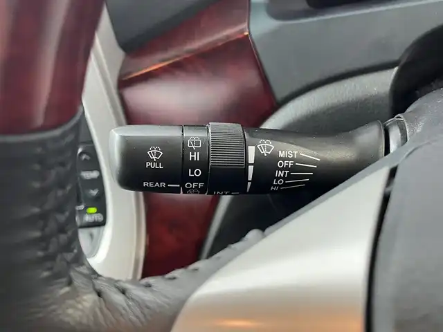 トヨタ ヴェルファイア 2．4Z 高知県 2008(平20)年 3.2万km ホワイトパールクリスタルシャイン 純正ナビ/　CD/DVD/AM/FM/ワンセグTV/バックカメラ/ETC/MTモード付AT/プッシュスタート/スマートキー/片側パワースライドドア/3列目シート/HIDヘッドライト/純正18インチアルミホイール/純正フロアマット/オートライト/ドアバイザー/横滑り防止装置/ABS/盗難防止装置