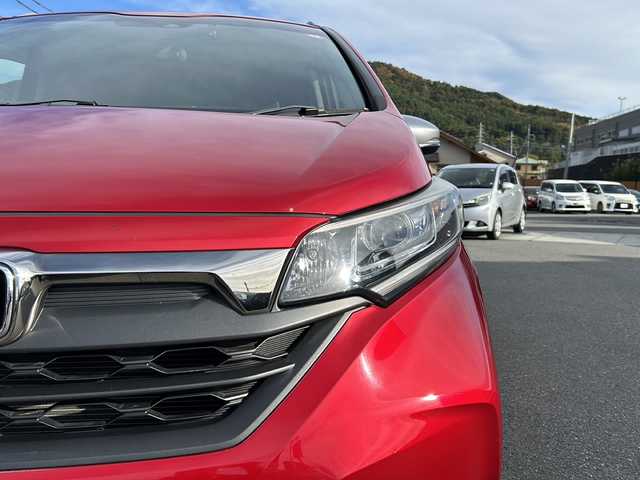ホンダ フリード クロスター ホンダセンシング 山梨県 2020(令2)年 5.3万km プレミアムクリスタルレッドM 社外ナビ/バックカメラ/BT/USB/CD/フルセグTV/両側パワースライドドア/純正アルミホイール/ETC/３列シート/ウォークスルー/前席シートヒーター/ドライブレコーダー/スマートキー/LEDヘッドライト/アイドリングストップ