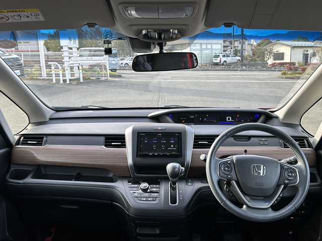 ホンダ フリード クロスター ホンダセンシング 山梨県 2020(令2)年 5.3万km プレミアムクリスタルレッドM 社外ナビ/バックカメラ/BT/USB/CD/フルセグTV/両側パワースライドドア/純正アルミホイール/ETC/３列シート/ウォークスルー/前席シートヒーター/ドライブレコーダー/スマートキー/LEDヘッドライト/アイドリングストップ