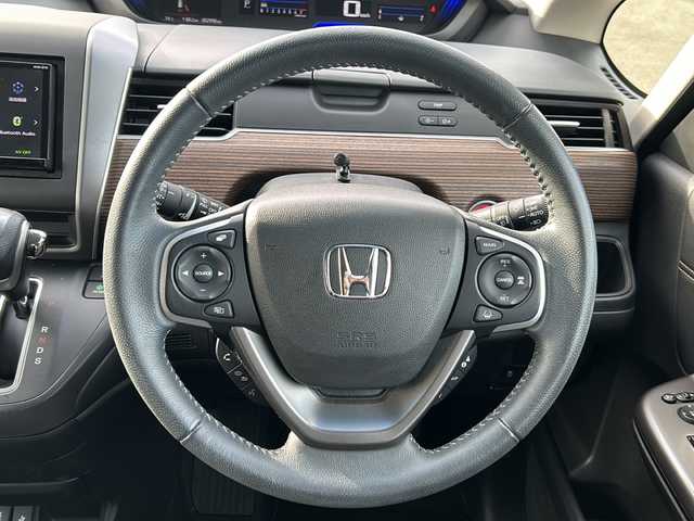 ホンダ フリード クロスター ホンダセンシング 山梨県 2020(令2)年 5.3万km プレミアムクリスタルレッドM 社外ナビ/バックカメラ/BT/USB/CD/フルセグTV/両側パワースライドドア/純正アルミホイール/ETC/３列シート/ウォークスルー/前席シートヒーター/ドライブレコーダー/スマートキー/LEDヘッドライト/アイドリングストップ