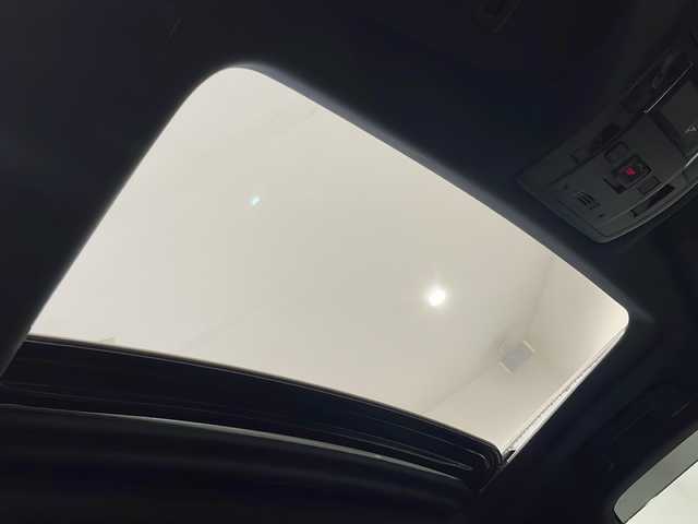 レクサス ＲＸ 300 Fスポーツ 新潟県 2019(平31)年 5.8万km ホワイトノーヴァガラスフレーク ムーンルーフ/パノラミックビューモニター/2列目パワーシート/純正ナビ/ETC/ドライブレコーダー/レーダー探知機/LEDヘッドライト/純正20インチアルミホイール/パワーバックドア/クリアランスソナー/赤革シート/シートヒーター/ベンチレーション/スマートキー/スペアキー/エンジンスターター