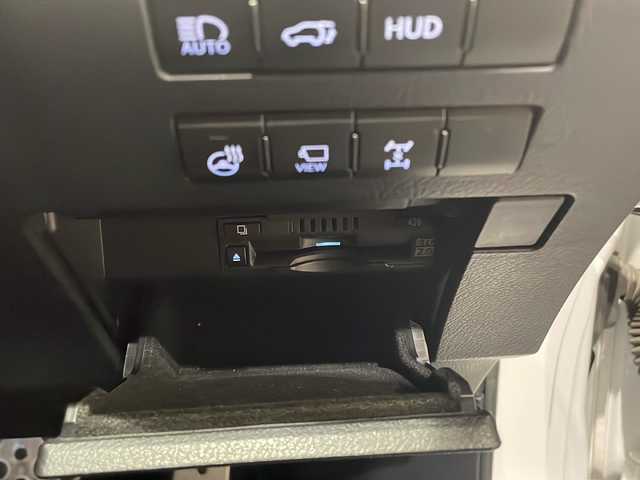 レクサス ＲＸ 300 Fスポーツ 新潟県 2019(平31)年 5.8万km ホワイトノーヴァガラスフレーク ムーンルーフ/パノラミックビューモニター/2列目パワーシート/純正ナビ/ETC/ドライブレコーダー/レーダー探知機/LEDヘッドライト/純正20インチアルミホイール/パワーバックドア/クリアランスソナー/赤革シート/シートヒーター/ベンチレーション/スマートキー/スペアキー/エンジンスターター