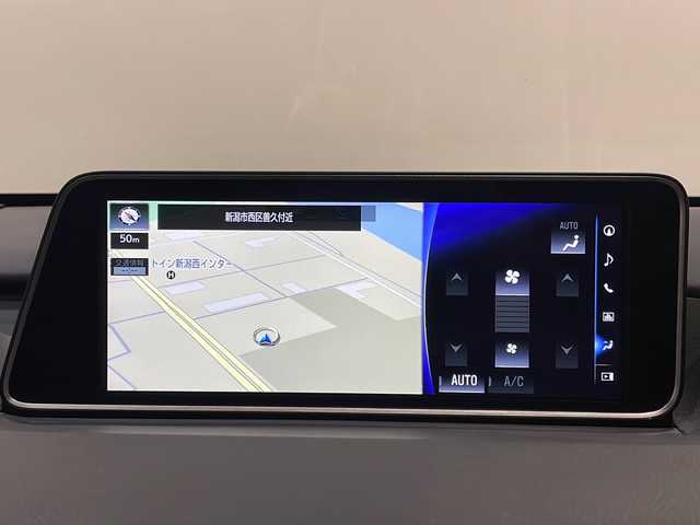 レクサス ＲＸ 300 Fスポーツ 新潟県 2019(平31)年 5.8万km ホワイトノーヴァガラスフレーク ムーンルーフ/パノラミックビューモニター/2列目パワーシート/純正ナビ/ETC/ドライブレコーダー/レーダー探知機/LEDヘッドライト/純正20インチアルミホイール/パワーバックドア/クリアランスソナー/赤革シート/シートヒーター/ベンチレーション/スマートキー/スペアキー/エンジンスターター