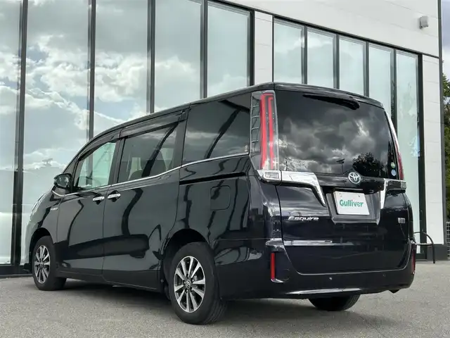 トヨタ エスクァイア ハイブリッド Gi 大阪府 2019(令1)年 4万km スパークリングブラックパールクリスタルシャイン 社外ナビ　carrozzerria/・Bluetooth/フルセグTV/CD/DVD/HDMI/　ラジオ/主要装備/・クルーズコントロール/・パーキングサポートブレーキー/・プリクラッシュセーフティー/・クリアランスソナー/・レーンアシスト/・横滑り防止装置/・先行車発進告知/・トラクションコントロール/・両側パワースライドドア/・合皮シート/・シートヒーター/・LEDヘッドライト/・オートマチックハイビーム/・ドライブレコーダー/・ETC