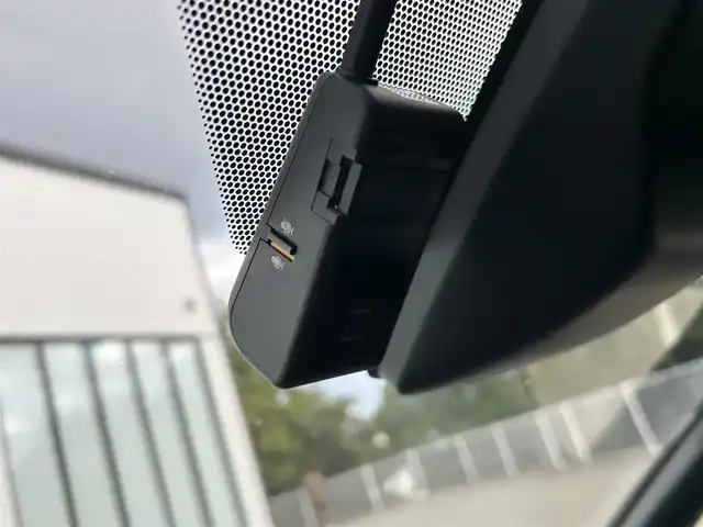 トヨタ エスクァイア ハイブリッド Gi 大阪府 2019(令1)年 4万km スパークリングブラックパールクリスタルシャイン 社外ナビ　carrozzerria/・Bluetooth/フルセグTV/CD/DVD/HDMI/　ラジオ/主要装備/・クルーズコントロール/・パーキングサポートブレーキー/・プリクラッシュセーフティー/・クリアランスソナー/・レーンアシスト/・横滑り防止装置/・先行車発進告知/・トラクションコントロール/・両側パワースライドドア/・合皮シート/・シートヒーター/・LEDヘッドライト/・オートマチックハイビーム/・ドライブレコーダー/・ETC