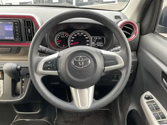 トヨタ パッソ モーダ　S 島根県 2017(平29)年 6.1万km ダークエメラルドマイカ 登録時走行距離　60451km/純正SDナビ/ワンセグテレビ/バックカメラ/衝突軽減ブレーキ/レーンキープアシススト/プッシュスタート/スマートキー(スペアスマートキー×1)/LEDヘッドライト/フォグランプ/ドライブレコーダー/ETC