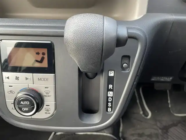 トヨタ パッソ モーダ　S 島根県 2017(平29)年 6.1万km ダークエメラルドマイカ 登録時走行距離　60451km/純正SDナビ/ワンセグテレビ/バックカメラ/衝突軽減ブレーキ/レーンキープアシススト/プッシュスタート/スマートキー(スペアスマートキー×1)/LEDヘッドライト/フォグランプ/ドライブレコーダー/ETC