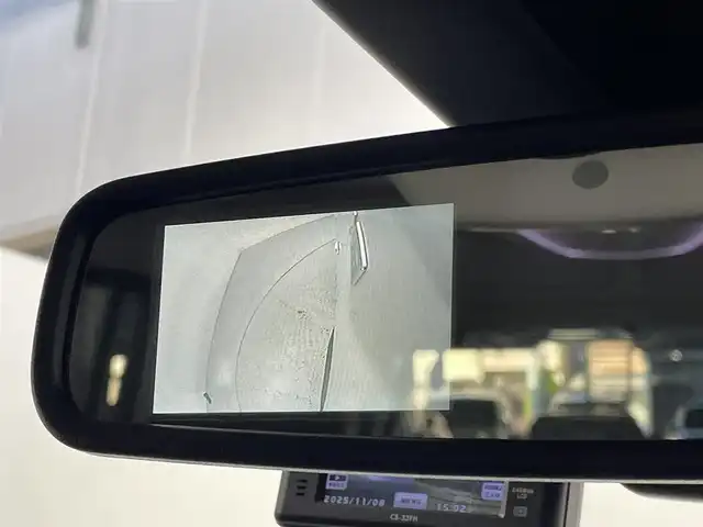 シトロエン シトロエン ベルランゴ シャイン ブルーHDi XTRパック 大阪府 2023(令5)年 1.1万km サーブル 衝突軽減 Bカメラ ETC サンルーフ レーダークルーズコントロール　コーナーセンサー　バックカメラ　レーンアシスト　ＬＥＤヘッドライト　プッシュスタート　スマートキー　ブラインドスポットモニター　オートライト　オートエアコン　電動ミラー 純正17インチアルミホイール ドライブレコーダー（社外前後）