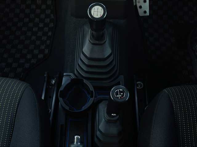 スズキ ジムニー シエラ JC 岩手県 2020(令2)年 1.4万km ミディアムグレー レーダーブレーキS 10型ナビ ルーフラック ドラレコ クルコン MPFワークライト 前後バンパーガード Greddyエアインクスキット CUSCOタワーバー シートヒーター バックC シートヒーター ヘッドライトウォッシャー