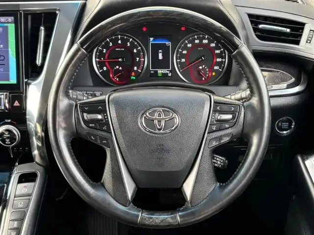 トヨタ アルファード S Cパッケージ 茨城県 2018(平30)年 5.9万km ブラック 純正ナビ/　(AM/FM/CD/DVD/USB/Bluetooth/フルセグ)/バックカメラ/モデリスタエアロ(フロント/サイド/リア)/ドライブレコーダー/レーダークルーズコントロール/サンルーフ/両側パワースライドドア/ETC/LEDヘッドライト/電動リアゲート/パワーシート/エアシート/オットマン/ステアリングヒーター/レーンキープアシスト/コーナーセンサー/パワーステアリング/W+サイドエアバック/純正アルミホイール