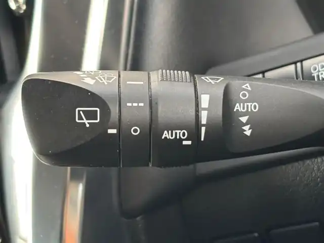 トヨタ アルファード S Cパッケージ 茨城県 2018(平30)年 5.9万km ブラック 純正ナビ/　(AM/FM/CD/DVD/USB/Bluetooth/フルセグ)/バックカメラ/モデリスタエアロ(フロント/サイド/リア)/ドライブレコーダー/レーダークルーズコントロール/サンルーフ/両側パワースライドドア/ETC/LEDヘッドライト/電動リアゲート/パワーシート/エアシート/オットマン/ステアリングヒーター/レーンキープアシスト/コーナーセンサー/パワーステアリング/W+サイドエアバック/純正アルミホイール