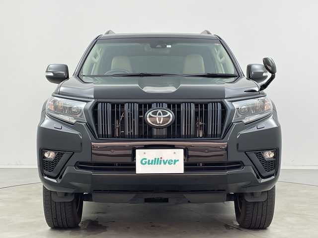 トヨタ ランドクルーザー プラド TX Lパッケージ マットブラED 新潟県 2023(令5)年 2.1万km ブラック プリクラッシュセーフティ/レーダークルーズコントロール/レーンディパーチャーアラート/パーキングサポートブレーキ/ロードサインアシスト/サンルーフ/ベージュ革シート/エアシート/シートヒーター/パワーシート/オートライト/オートハイビーム/LEDヘッドライト/ビルトインETC/純正ナビ/バックカメラ/プッシュスタート/オートドアミラー/ウィンカーミラー/ステアリングスイッチ