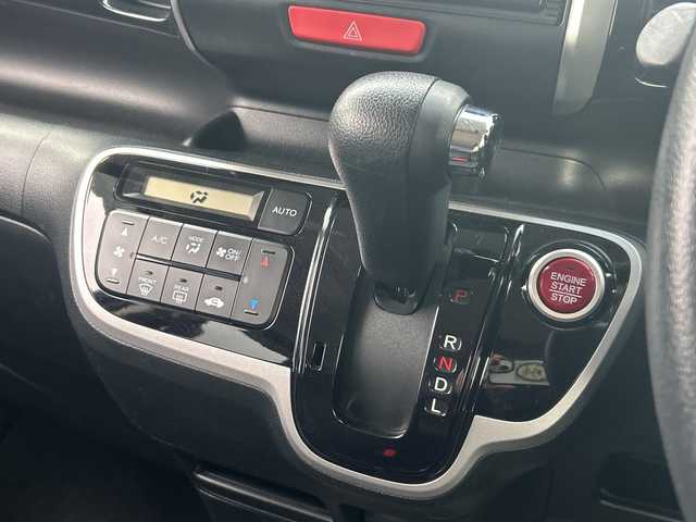 ホンダ Ｎ ＢＯＸ カスタム G Lパッケージ 富山県 2013(平25)年 5.8万km クリスタルブラックパール ワンオーナー/禁煙車/社外メモリナビ/型式：NX502/【ワンセグTV/CD/DVD/USB/ipod/AUX】/プッシュスタート/スマートキー×２/片側パワースライドドア/純正アルミホイール/純正フロアマット/オートライト/アイドリングストップ/オートエアコン/ドアバイザー