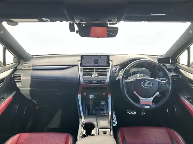 レクサス ＮＸ 300h Fスポーツ 群馬県 2019(令1)年 3.7万km ホワイトノーヴァガラスフレーク ワンオーナー/サンルーフ/純正10.3インチワイドナビ/（CD/DVD/SD/USB/Bluetooth/AUX）/フルセグテレビ/パノラミックビューモニター/マークレビンソンプレミアムサウンド/セーフティシステムプラス/・プリクラッシュセーフティシステム/・レーントレーシングアシスト/・オートマチックハイビーム/・レーダークルーズコントロール/・ロードサインアシスト/・先行車発進告知機能/パーキングサポートブレーキ/ハンズフリーパワーバックドア/ブラインドスポットモニター/リアクロストラフィックアラート/パドルシフト/専用革スポーツシート/シートヒーター/シートベンチレーション/パワーシート/メモリーシート/置くだけ充電/エンジンスターター/LEDヘッドライト/ドライブレコーダー/取扱説明書/保証書