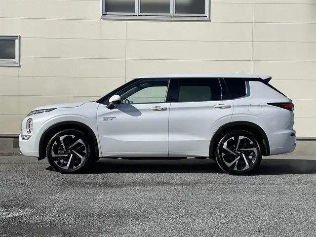 三菱 アウトランダー ＰＨＥＶ