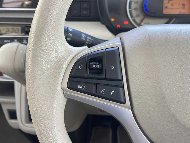 スズキ スペーシア HYBRID X 沖縄県 2020(令2)年 5.1万km シフォンアイボリーM ワンオーナー/純正ナビ（CN-RZ753W）/　（AM/FM/CD/DVD/BT）/フルセグTV/全周囲カメラ/セーフティサポート/・デュアルセンサーブレーキサポート/・誤発進抑制機能/・車線逸脱警報機能/・ふらつき警報機能/・ハイビームアシスト/・後退時ブレーキサポート/・リアパーキングセンサー/ヘッドアップディスプレイ/ビルトインETC/両側パワースライドドア/シートヒーター/純正フロアマット/スペアキー×1/取扱説明書/保証書