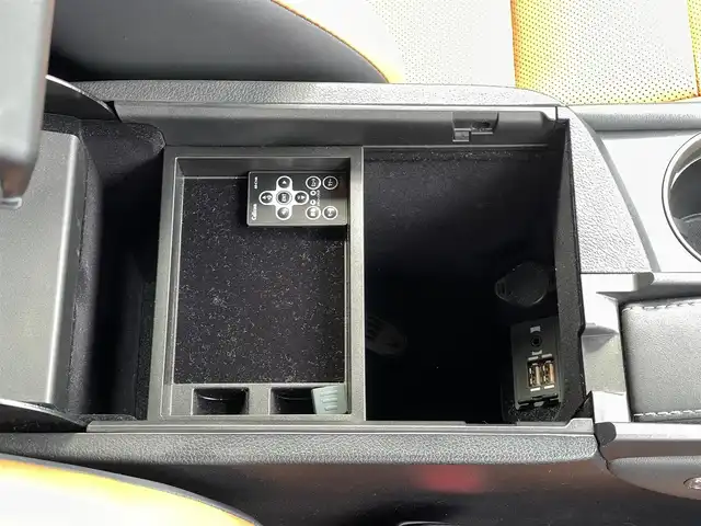 レクサス ＮＸ 300 バージョンL 山梨県 2019(平31)年 3.5万km アンバークリスタルシャイン ワンオーナー/茶革シート/全席シートヒーター/前席ベンチレーション/全席パワーシート/三眼LEDヘッドライト/オートハイビームアシスト/レーダークルーズコントロール/レーントーシングアシスト/ブラインドスポットモニター/パワーバックドア/フットオープナー/ヘッドアップディスプレイ/ETC2.0/純正メーカーナビ/アラウンドビューモニター/フルセグテレビ/前後ドラレコ/ミラー型レーダー探知機/