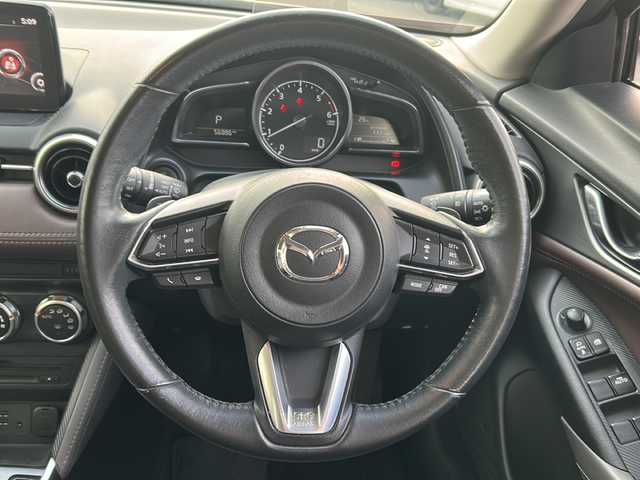 マツダ ＣＸ－３ XD ノーブル ブラウン 岐阜県 2017(平29)年 5.7万km ソウルレッドプレミアムメタリック 登録時走行距離56886km/純正８インチナビ　/フルセグＴＶ　/バックモニター　/後方コーナーセンサー　/ターボ　/ＬＥＤヘッドライト　/オートライト　/レーダークルーズ　/ドライブレコーダー前後/スマートキー/Bluetooth接続/ハーフレザーシート/D席パワーシート/純正フロアマット/純正アルミホイール/ETC/プッシュスタート/レーンキープアシスト/横滑り防止装置/盗難防止装置/ステアリングヒーター　/本革巻きステアリング　/ドアバイザー　