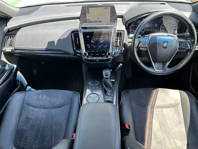 トヨタ クラウン ハイブリッド RS アドバンス 埼玉県 2019(令1)年 4.6万km ホワイトパールクリスタルシャイン トヨタセーフティセンス/メーカーナビ　/　(Bluetooth/CD/DVD/USB)/フルセグテレビ/バックカメラ　/ブラインドスポットモニター　/電動パーキングブレーキ　/ブレーキホールド　/ステアリングヒーター　/前席シートヒーター　/ＨＵＤ/バックカメラ/ＥＴＣ２．０/ドライブレコーダー/純正フロアマット/純正アルミホイール/３眼ＬＥＤヘッドライト/オートハイビーム