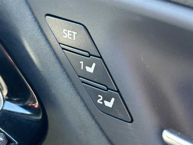 トヨタ クラウン ハイブリッド RS アドバンス 埼玉県 2019(令1)年 4.6万km ホワイトパールクリスタルシャイン トヨタセーフティセンス/メーカーナビ　/　(Bluetooth/CD/DVD/USB)/フルセグテレビ/バックカメラ　/ブラインドスポットモニター　/電動パーキングブレーキ　/ブレーキホールド　/ステアリングヒーター　/前席シートヒーター　/ＨＵＤ/バックカメラ/ＥＴＣ２．０/ドライブレコーダー/純正フロアマット/純正アルミホイール/３眼ＬＥＤヘッドライト/オートハイビーム