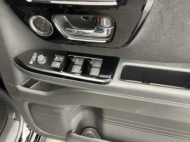 ホンダ Ｎ ＢＯＸ カスタム L 宮崎県 2021(令3)年 4.8万km クリスタルブラックパール 禁煙車/ホンダセンシング/純正ナビTV/（VXM-214VFi/CD/DVD/Bluetooth/フルセグTV)/純正バックカメラ/純正LEDオートライト/純正LEDフォグ/純正14インチアルミ/純正エアロ/純正ルーフエンドスポイラー/純正フロアマット/左側電動スライドドア/アダプティブクルーズコントロール/レーンディパーチャーアラート/クリアランスソナー/オートエアコン/シートヒーター/ウインカードアミラー/ETC/スマートキー/プッシュエンジンスタート/新車時保証書/取扱い説明書