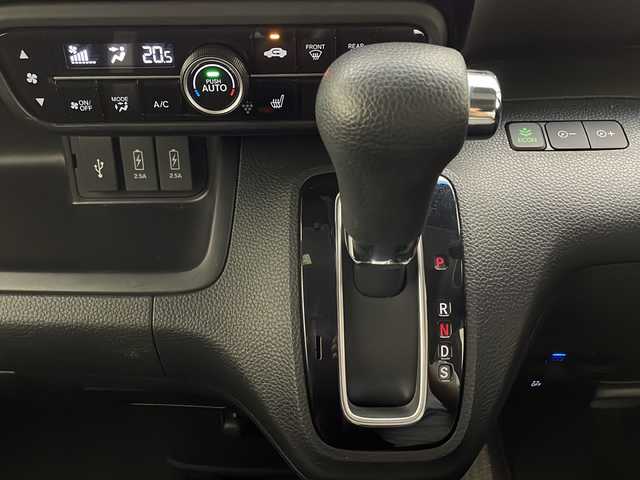 ホンダ Ｎ ＢＯＸ カスタム L 宮崎県 2021(令3)年 4.8万km クリスタルブラックパール 禁煙車/ホンダセンシング/純正ナビTV/（VXM-214VFi/CD/DVD/Bluetooth/フルセグTV)/純正バックカメラ/純正LEDオートライト/純正LEDフォグ/純正14インチアルミ/純正エアロ/純正ルーフエンドスポイラー/純正フロアマット/左側電動スライドドア/アダプティブクルーズコントロール/レーンディパーチャーアラート/クリアランスソナー/オートエアコン/シートヒーター/ウインカードアミラー/ETC/スマートキー/プッシュエンジンスタート/新車時保証書/取扱い説明書