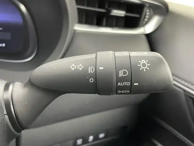 トヨタ ハリアー Z 岡山県 2022(令4)年 3.2万km ブラック 純正12.3インチディスプレイオーディオ/【Carplay/BT/USB/フルセグTV】/パノラマルーフ/JBLプレミアムサウンドシステム/パノラミックビューモニター/ETC2.0/純正1９インチアルミ/ステアリングスイッチ/チルトステアリング/ウィンカーミラー/純正ドアバイザー/横滑り防止機能/プッシュスタート/追従型クルーズコントロール/オートハイビーム/LEDヘッドライト（AUTO機能付き）/運転席パワーシート/衝突軽減ブレーキシステム/車線逸脱防止システム/横滑り防止装置/コーナーセンサー（前後）/社外フロアマット/プッシュスタート