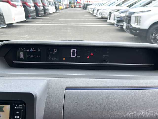 ダイハツ タント X セレクション 岐阜県 2020(令2)年 3.8万km ファイアークォーツレッドM 登録時走行距離：37634km/純正ナビ（NMZK-W70D）/テレビ・Bluetooth・CD・DVD/パノラマビューモニター（全方位カメラ）/片側パワースライドドア/衝突回避支援ブレーキ機能/車線逸脱抑制制御機能/車線逸脱警報機能/ETC/前後コーナーセンサー/LEDヘッドライト/オートライト/フォグライト/布系シート/フルフラットシート/シートヒーター運転席・助手席/ベンチシート/純正フロアマット/背面テーブル/ドアバイザー/純正フロアマット/プッシュスタート/スマートキー/保証書